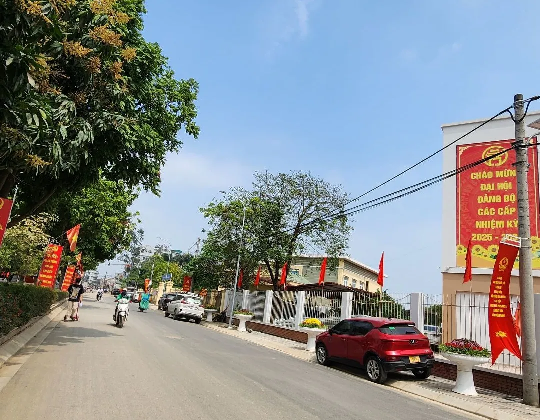 🔥🔥 Ô TÔ VÀO NHÀ – LÔ GÓC – NGÕ THÔNG – TRUNG TÂM BẮC TỪ LIÊM – NHÀ THOÁNG SÁNG, Ở CỰC SƯỚNG! 🔥🔥... Bán nhà riêng tại Phú Diễn, Hà Nội 01