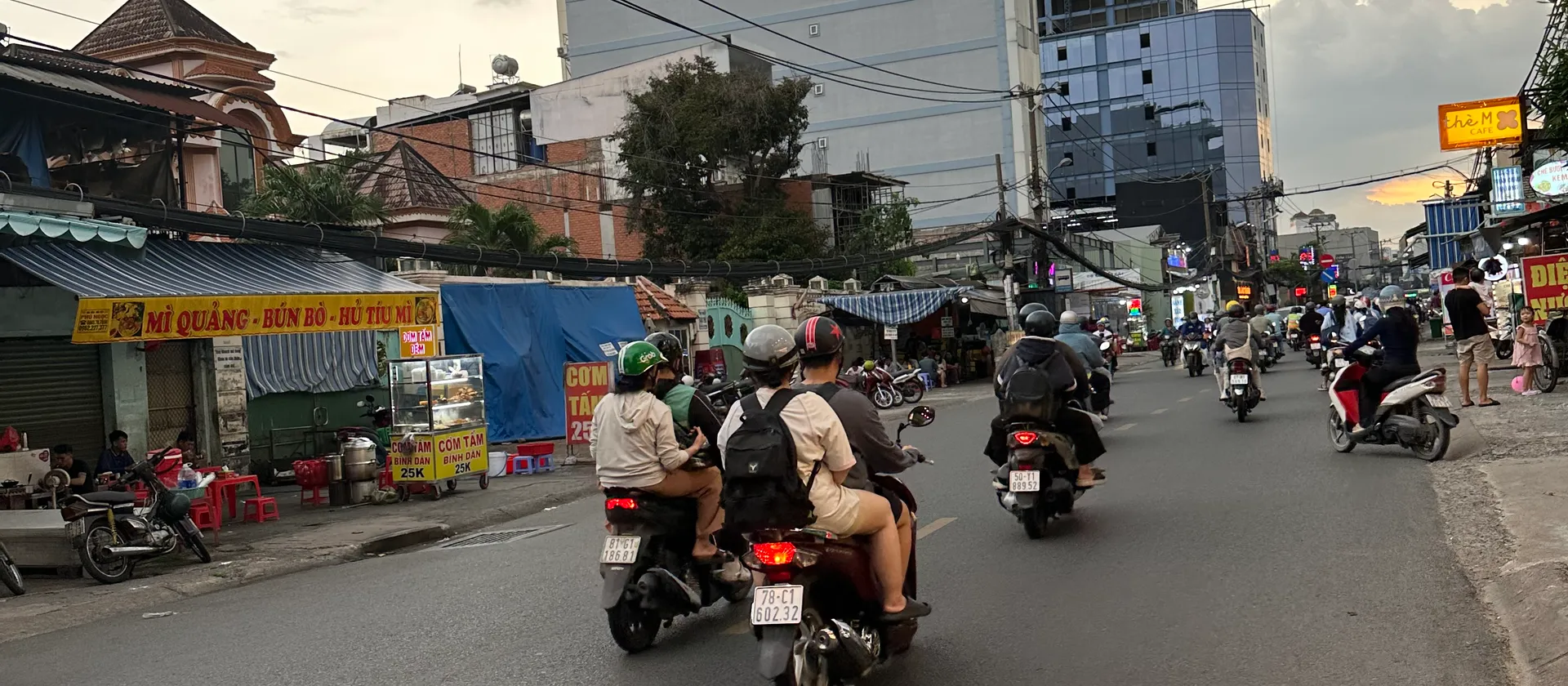 XHX TRÁNH VỊ TRÍ ĐẤT RẤT ĐẸP SÁT MẶT TIỀN KHU CAO TẦNG THÍCH HỢP XÂY THEO Ý MÌNH NGAY BÌNH THẠNH... Bán nhà riêng tại Bình Lợi Trung, Hồ Chí Minh 01