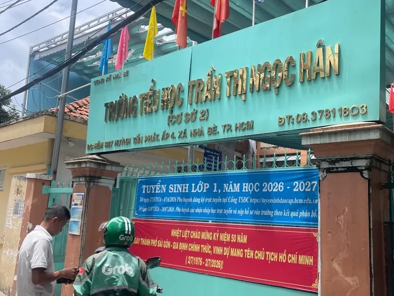 Bán nhà 3 tầng - gần trường tiểu học, cách mặt tiền Huỳnh Tấn Phát 100m... Bán nhà riêng tại Nhà Bè, Hồ Chí Minh 01