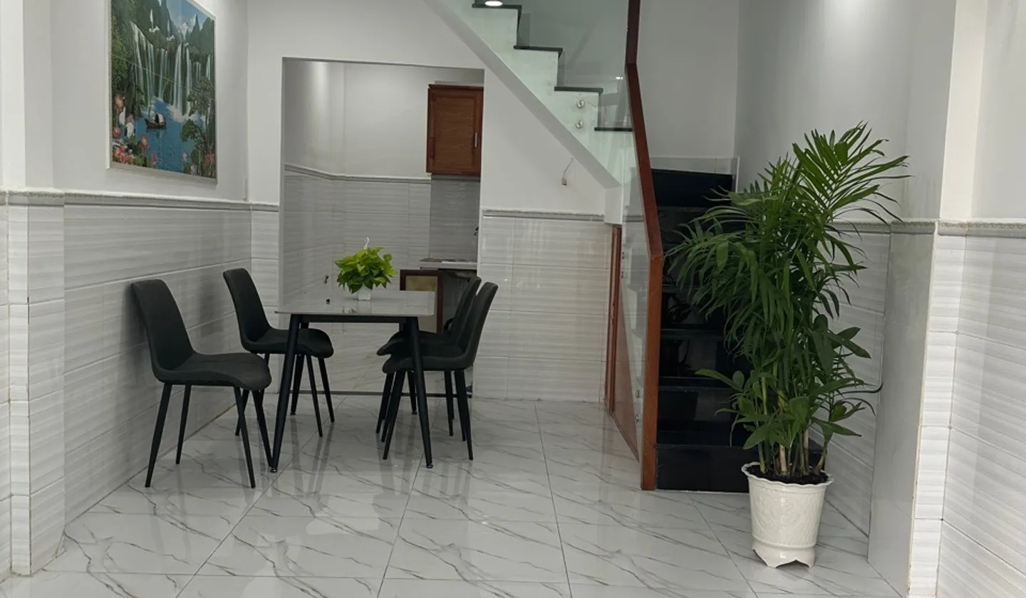 Bán nhà 3 tầng 4 phòng ngủ tại Tân Phú, giá 3.6 tỷ... Bán nhà riêng tại Tân Phú, Hồ Chí Minh 01