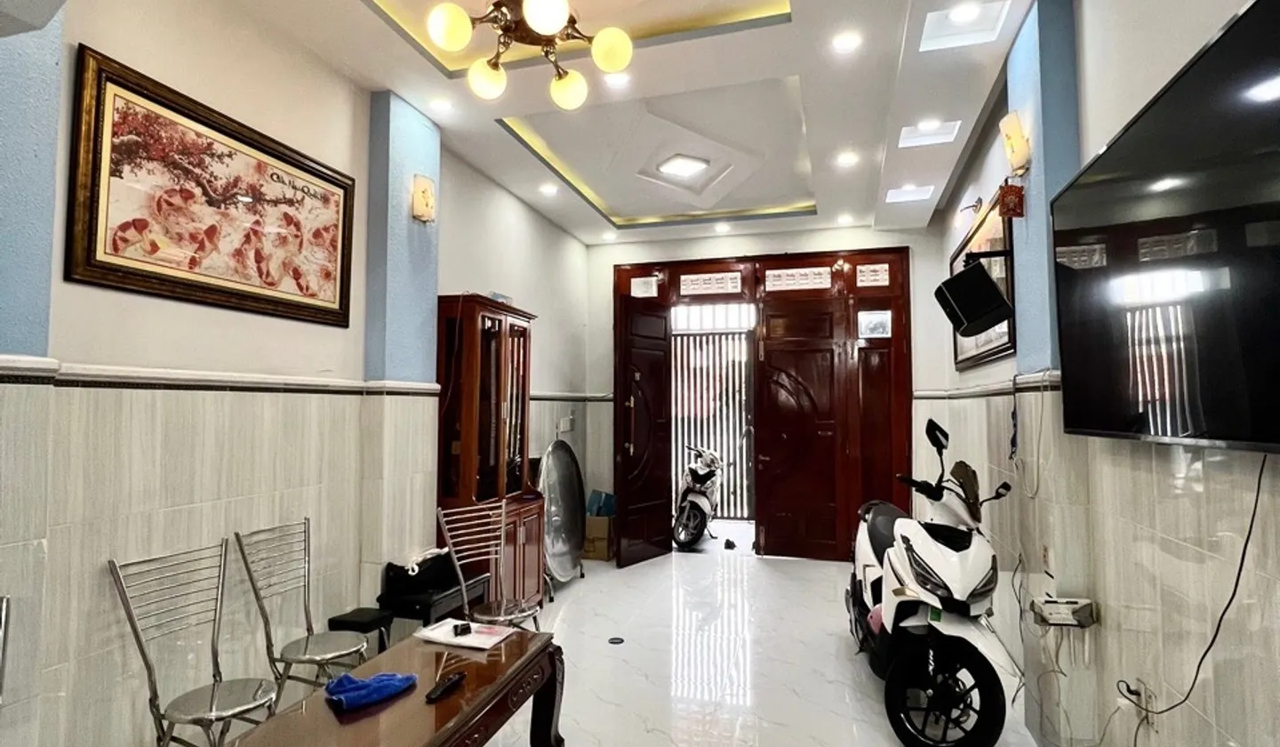 Bán nhà 4 tầng 78m2 tại Hậu Giang giá 7.3 tỷ... Bán nhà riêng tại Bình Phú, Hồ Chí Minh 01