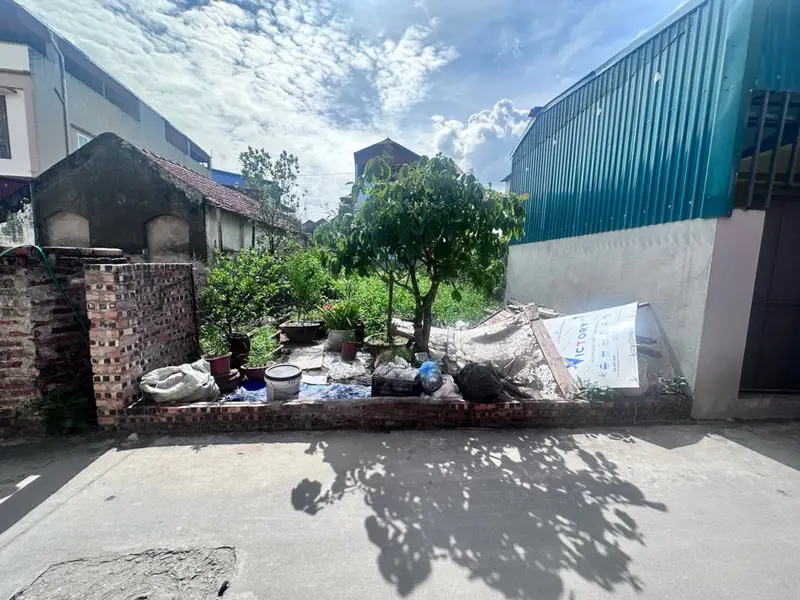 97M² GẦN VÒNG XUYẾN VĂN GIANG – 3 BƯỚC RA HỒ ĐIỀU HÒA! 🔥
💥 MT 5M – NGÕ Ô TÔ THÔNG – LOANH QUANH 6... Bán đất tại Long Hưng, Hưng Yên 01
