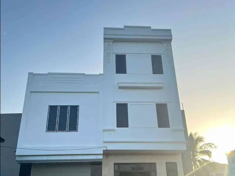 Nhà 3 tầng hiện đại với view Hồ Sen, vị trí giao thông thuận tiện tại Tiểu Trà... Bán nhà riêng tại Hưng Đạo, Hải Phòng 01