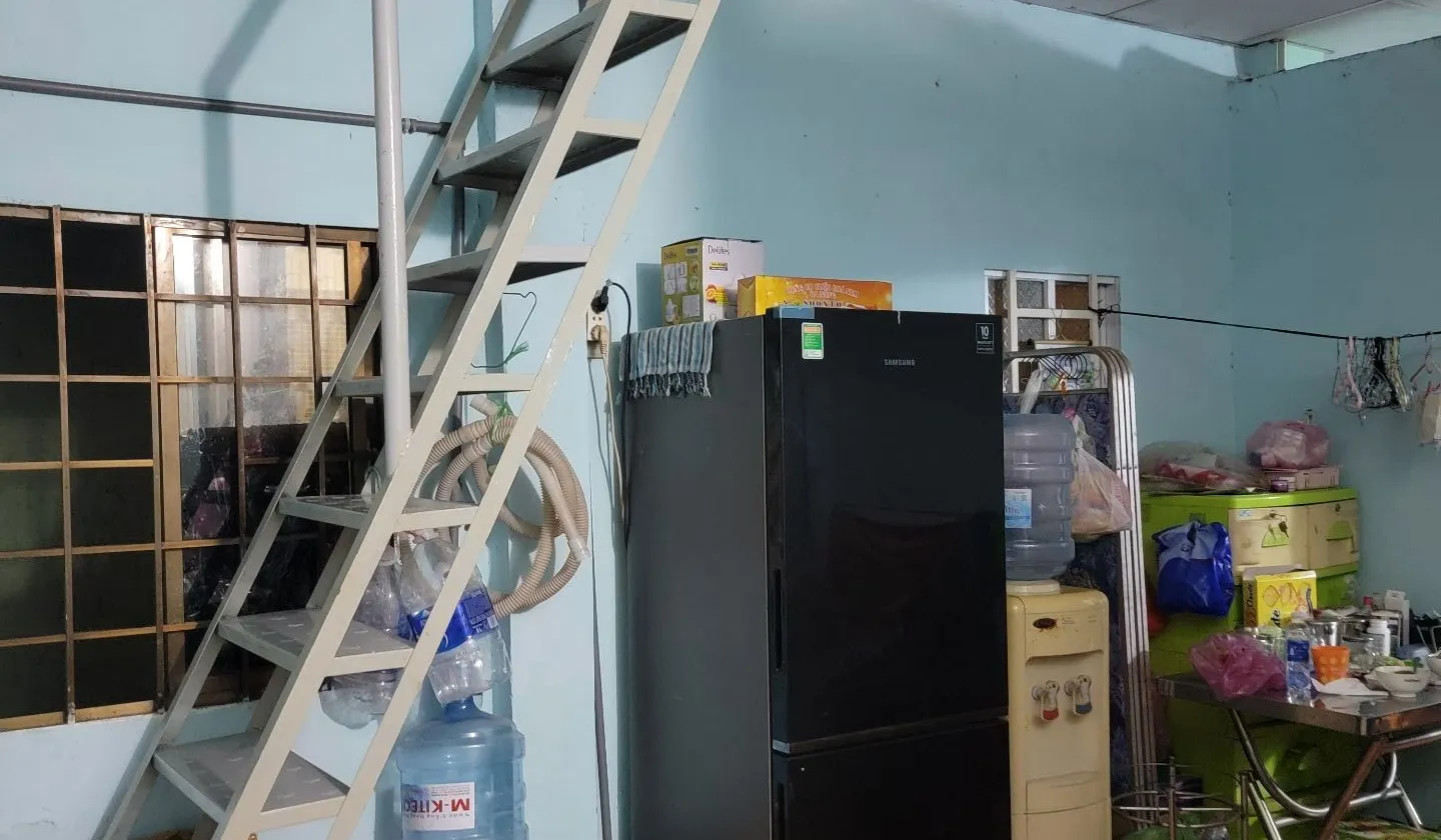 Nhà 2 tầng 2PN bán tại Phạm Phú Thứ giá 5.29 tỷ đồng... Bán nhà riêng tại Bảy Hiền, Hồ Chí Minh 01