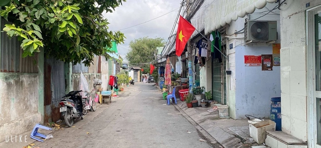 ĐẤT VUÔNG VỨC HẺM 8M VỊ TRÍ TỐT GIÁ 4T6 tại Hồ Chí Minh 04
