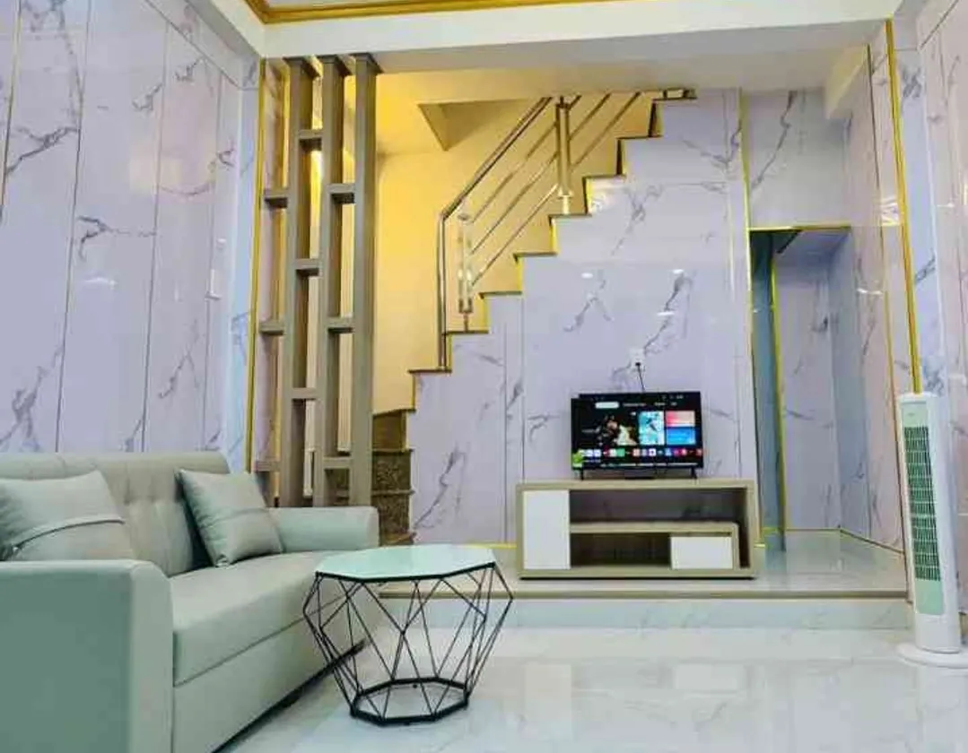 Nhà 5 tầng diện tích 17.5m2 giá 4.98 tỷ tại quận trung tâm... Bán nhà riêng tại Bình Thới, Hồ Chí Minh 01