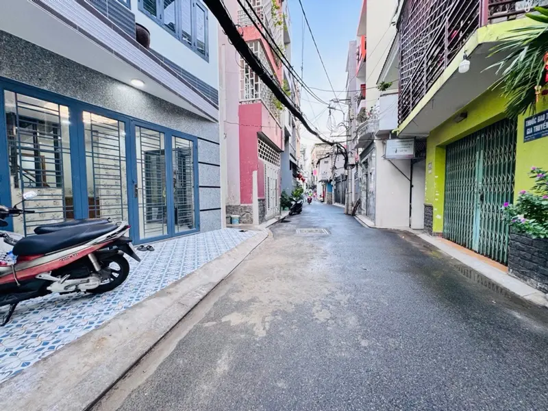 Nhà đẹp Nguyễn Kiệm - Sống tiện nghi, đầu tư siêu lời... Bán nhà riêng tại Đức Nhuận, Hồ Chí Minh 01