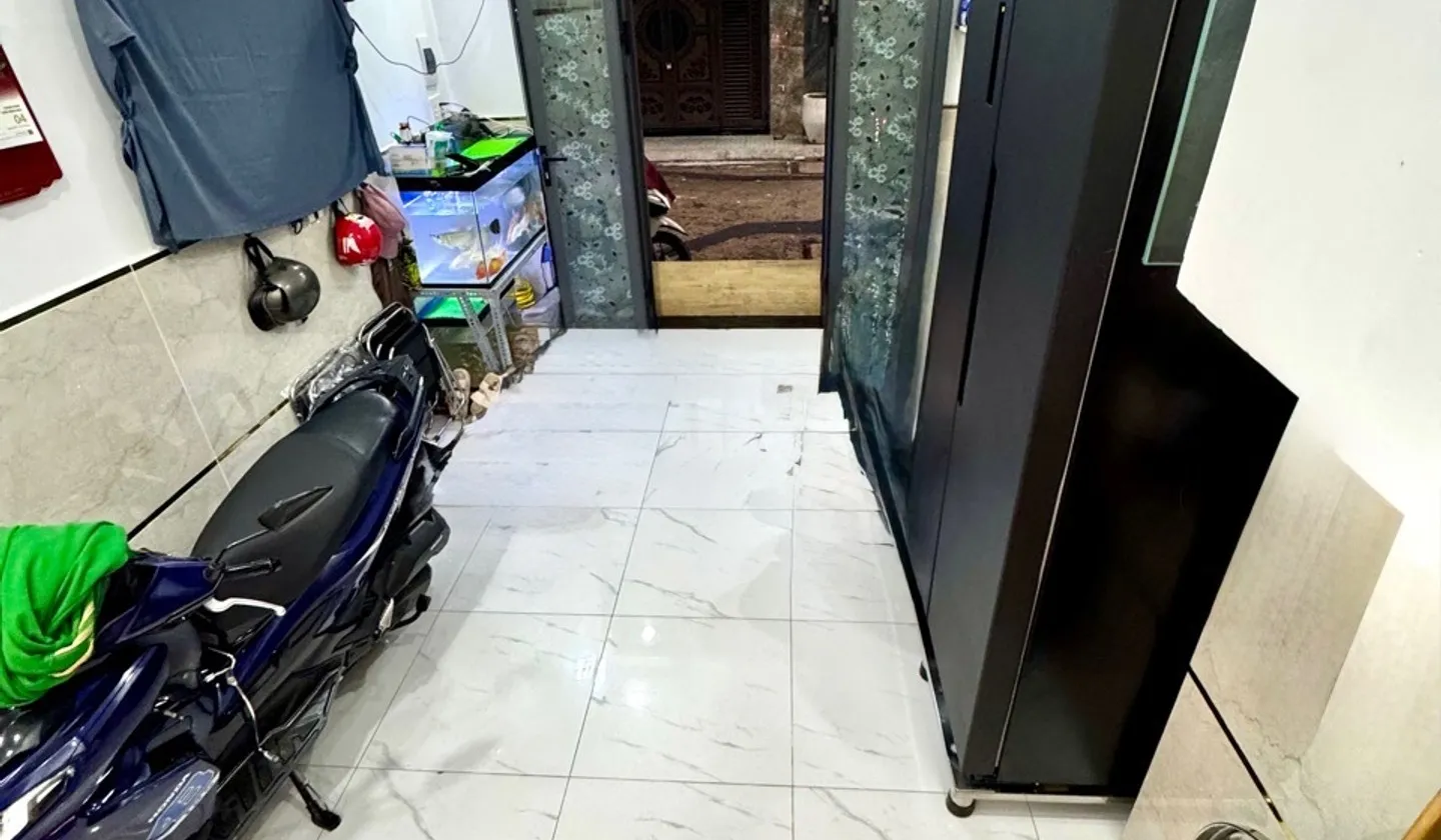Bán nhà riêng 4 tầng tại phường Bình Tân, diện tích 28m2, giá 2.8 tỷ đồng... Bán nhà riêng tại Bình Tân, Hồ Chí Minh 01