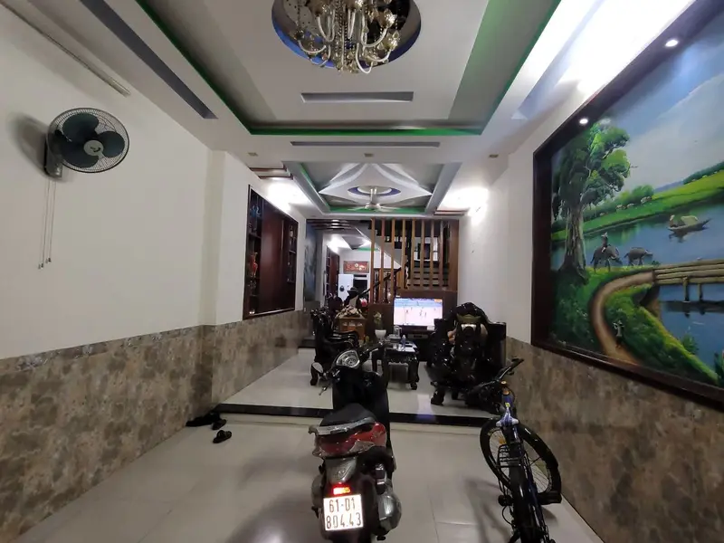Bán nhà mặt phố 3 tầng, diện tích 76m², giá 6.5 tỷ tại Hà Nội... Bán nhà mặt phố tại Dĩ An, Hồ Chí Minh 01