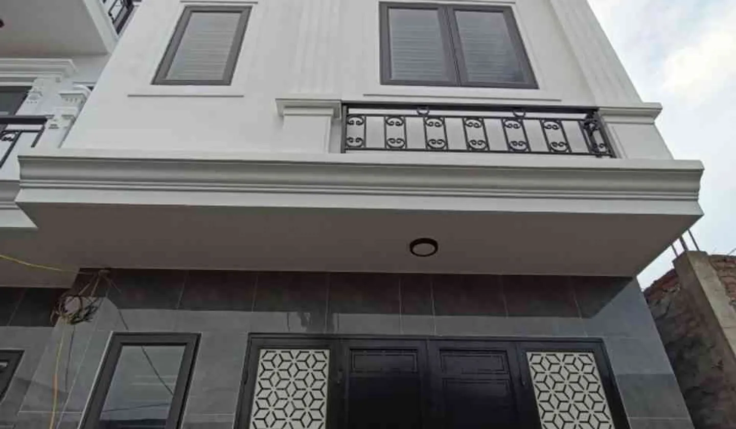 Nhà riêng 3 tầng tân cổ điển xây độc lập tại xã Khánh Hải với kết cấu khung cột chắc chắn... Bán nhà riêng tại Hồng An, Hải Phòng 01