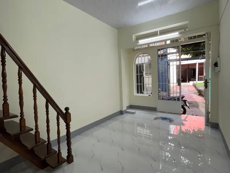 Nhà lô góc 2 tầng tiện nghi ở Quận 7 giá hấp dẫn... Bán nhà riêng tại Tân Hưng, Hồ Chí Minh 01