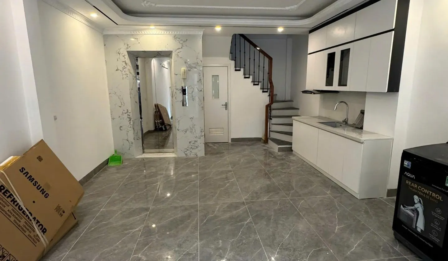 Bán nhà 6 tầng, 40m2, thang máy, sổ A4, mặt ngõ thông, tại Định Công Thượng, ô tô vào,chủ ngộp bank... Bán nhà riêng tại Định Công, Hà Nội 01