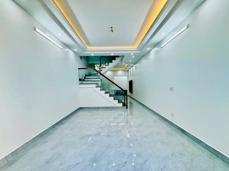 Nhà riêng 4 tầng mới, ô tô đỗ cửa, vị trí vàng tại khu vực vòng xuyến Phạm Văn Đồng... Bán nhà riêng tại Hưng Đạo, Hải Phòng 01