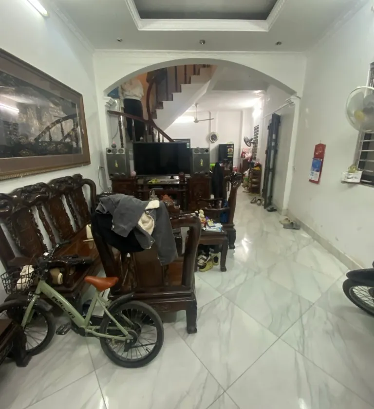 Cơ hội vàng sở hữu nhà lô góc thoáng sáng tại Khương Trung giá tốt... Bán owner_side tại Khương Đình, Hà Nội 01