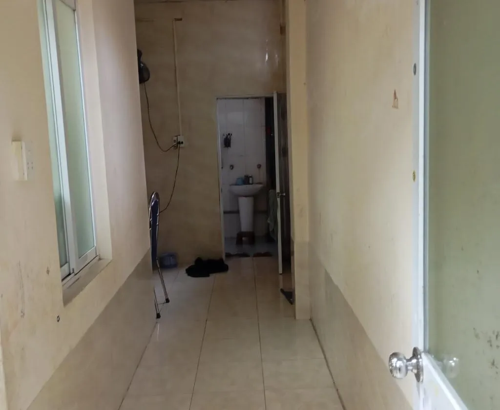 Bán nhà mặt phố 3 mặt thoáng, kinh doanh đắc địa tại Phường Phú Diễn, Hà Nội... Bán nhà mặt phố tại Phú Diễn, Hà Nội 01