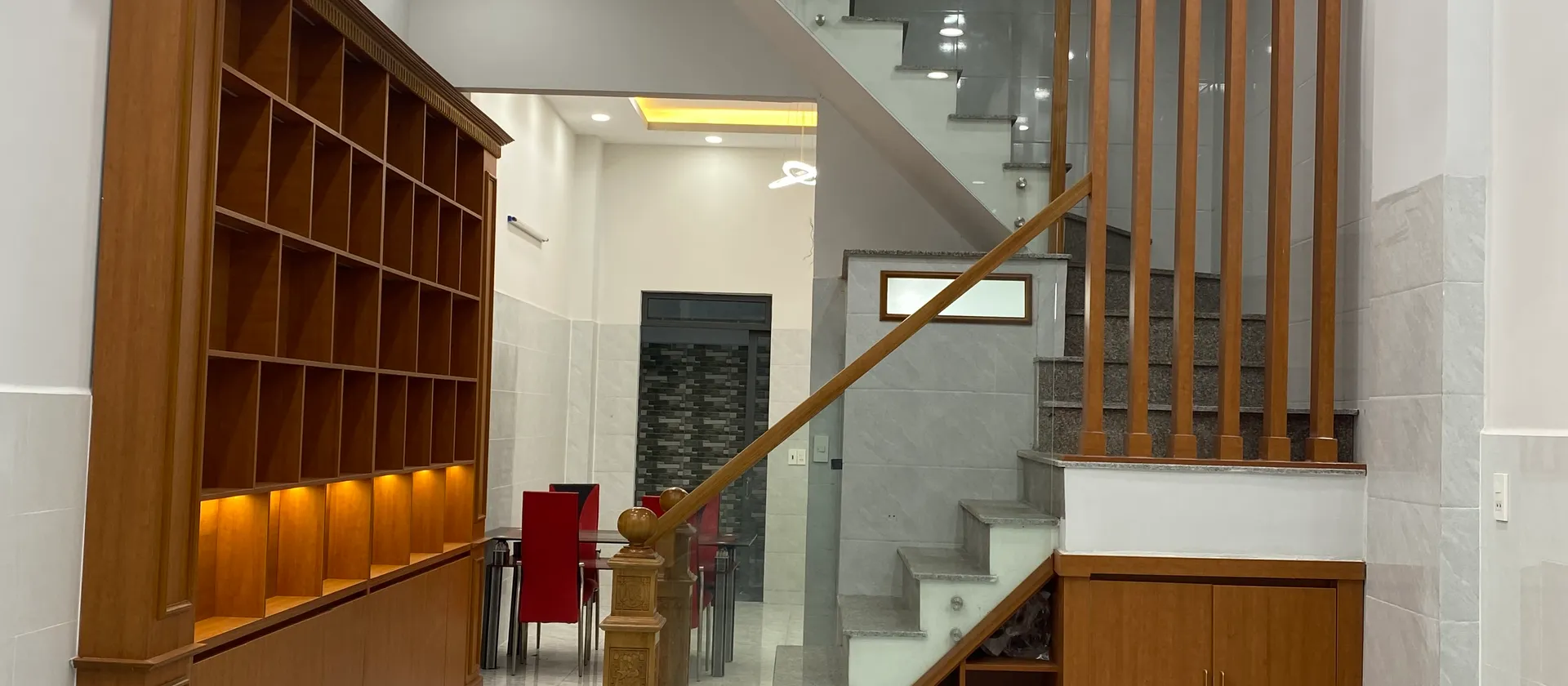 Bán nhà riêng 66.5m2 quận Bình Tân giá 5.55 tỷ... Bán căn hộ chung cư tại Bình Tân, Hồ Chí Minh 01
