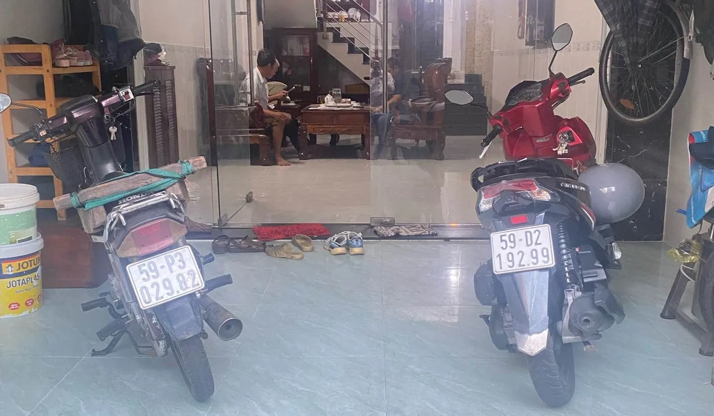 Bán nhà 4 tầng Sát Mặt Tiền Gần Chợ Tân Trụ, diện tích 57.7m2... Bán nhà riêng tại Tân Sơn, Hồ Chí Minh 01