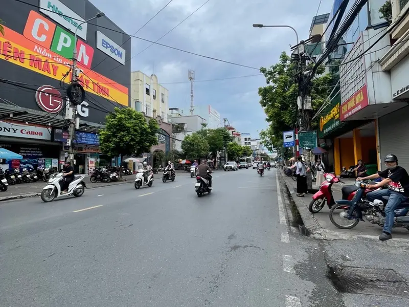 Bán nhà mặt phố vị trí lô góc tại Trần Nguyên Hãn, diện tích 176 m2, mặt tiền 7,2 m, pháp lý đầy đủ... Bán nhà mặt phố tại An Biên, Hải Phòng 01