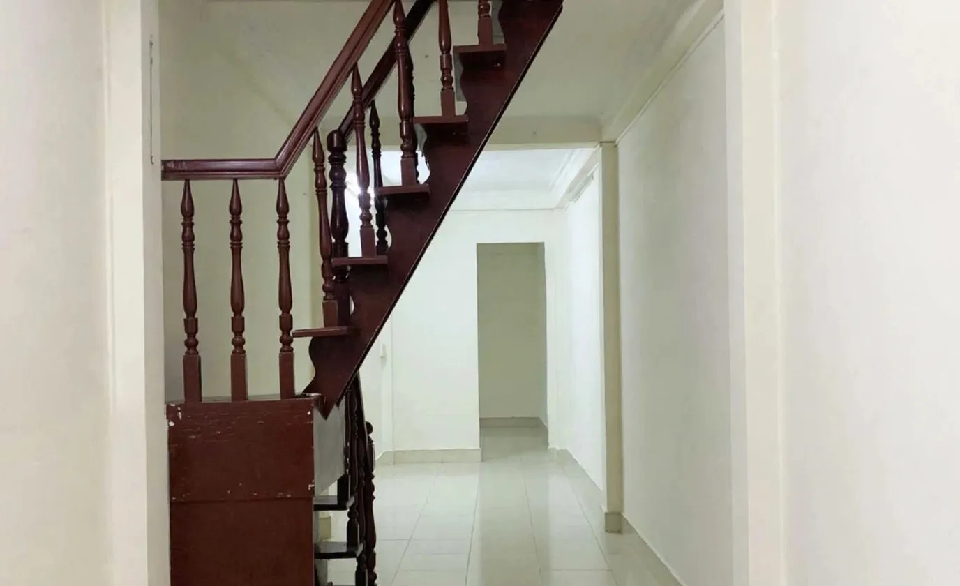 Nhà Sát Mặt tiền Tôn Đản - 53m² - 4.19T - 4pn - 2Wc - SHR... Bán nhà riêng tại Khánh Hội, Hồ Chí Minh 01