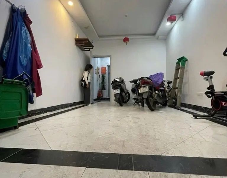 Bán nhà riêng 8 tầng phường Khương Đình, Hà Nội, diện tích 40.6 m2 giá 14.5 tỷ... Bán nhà riêng tại Khương Đình, Hà Nội 01