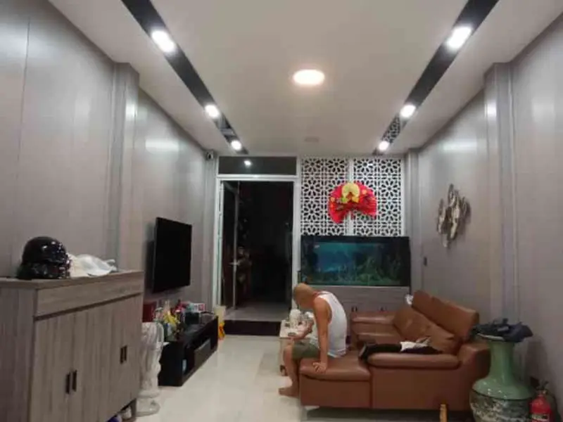Nhà mặt phố trung tâm vị trí đắc địa, kinh doanh sầm uất, vỉa hè rộng gần 4m... Bán nhà mặt phố tại Lê Chân, Hải Phòng 01
