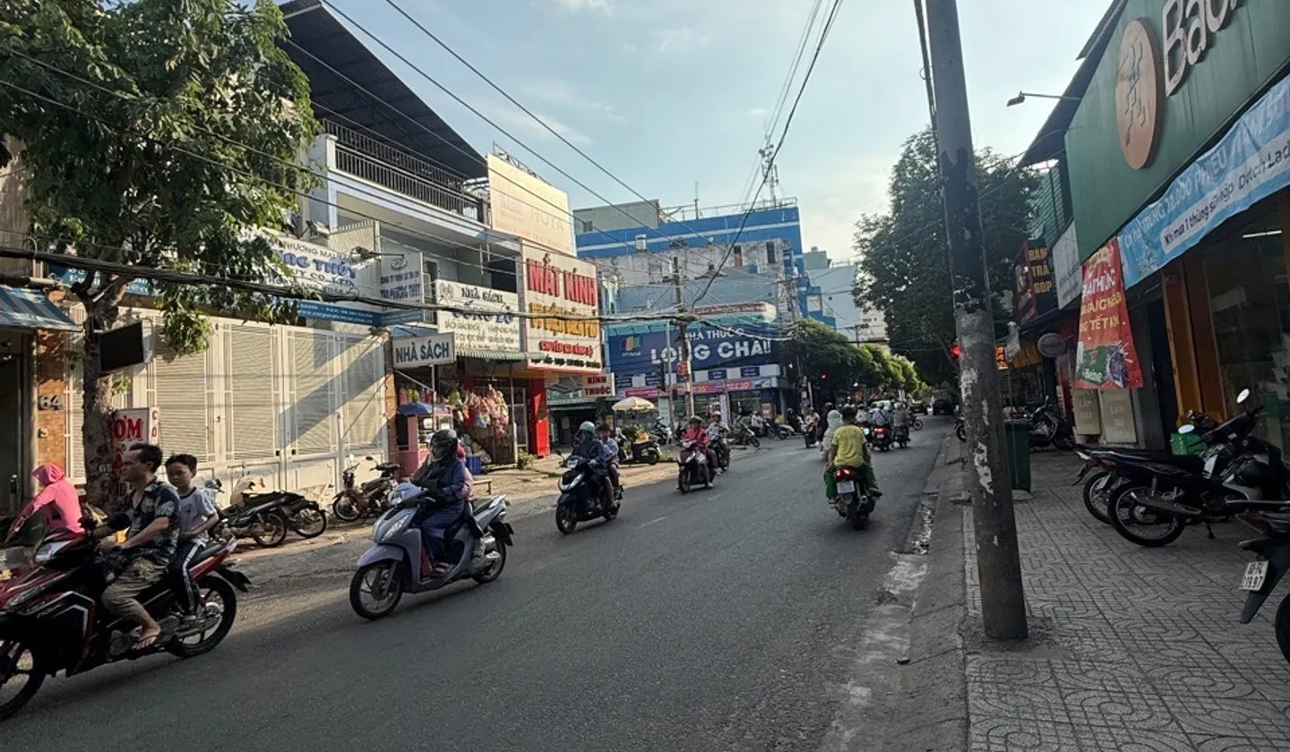 Bán nhà mặt phố 6 tầng có thang máy, tiện kinh doanh đa ngành, giá 17.5 tỷ... Bán nhà mặt phố tại Tân Sơn, Hồ Chí Minh 01