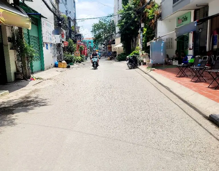🚨 CẦN BÁN GẤP MẶT TIỀN KINH DOANH – DIỆN TÍCH DÀI ĐẸP
🔥 Chủ cần bán gấp căn nhà mặt tiền... Bán nhà riêng tại Tây Thạnh, Hồ Chí Minh 01