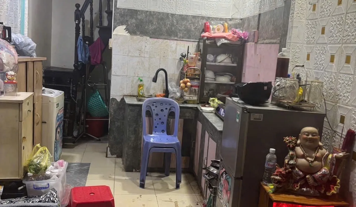 Bán nhà 2 tầng ngay khu vực Bến Thành- Trần Hưng Đạo quận 1 . DTCN 17m2, giá 3.7 tỷ lộc lá.
Kết cấu... Bán nhà riêng tại Bến Thành, Hồ Chí Minh 01