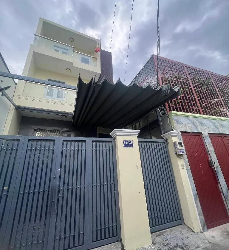 Nhà riêng 3 tầng 100m2 tại phường An Lạc, Hồ Chí Minh với mặt tiền rộng... Bán nhà riêng tại An Lạc, Hồ Chí Minh 01