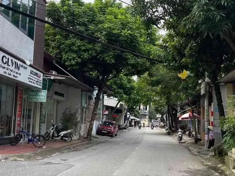 🔥 **BÁN GẤP - ĐẤT ĐẤU GIÁ PHÂN LÔ THÔN NHUẾ - THIÊN LỘC - HÀ NỘI** 🔥
📍 Vị trí vàng... Bán đất tại Thiên Lộc, Hà Nội 01