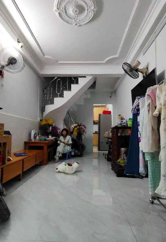 Nhà riêng 2 tầng vị trí thuận lợi tại Bình Hưng Hòa, Bình Tân... Bán nhà riêng tại Bình Hưng Hòa, Hồ Chí Minh 01