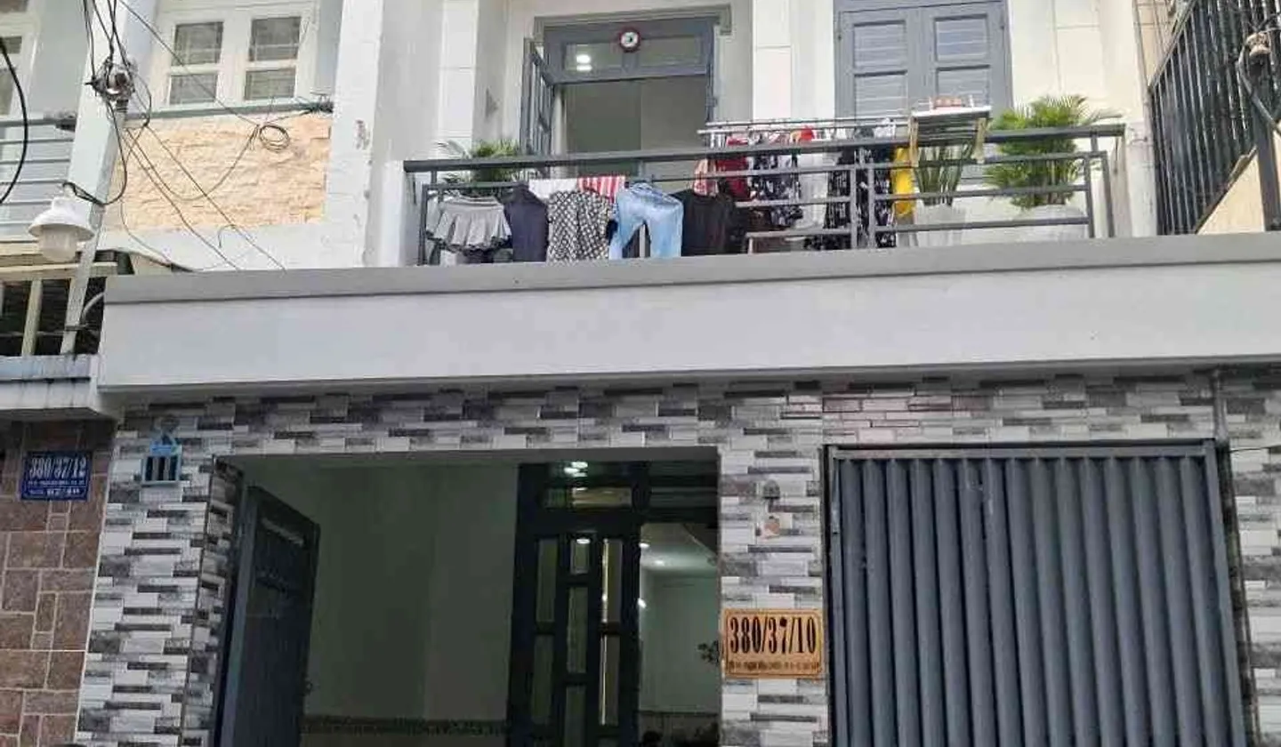 TÌM NHÀ GÒ VẤP RỘNG 75M², Ô TÔ ĐẾN TẬN NHÀ?
🏡 Căn nhà phù hợp gia đình cần diện tích rộng... Bán nhà riêng tại Thông Tây Hội, Hồ Chí Minh 01