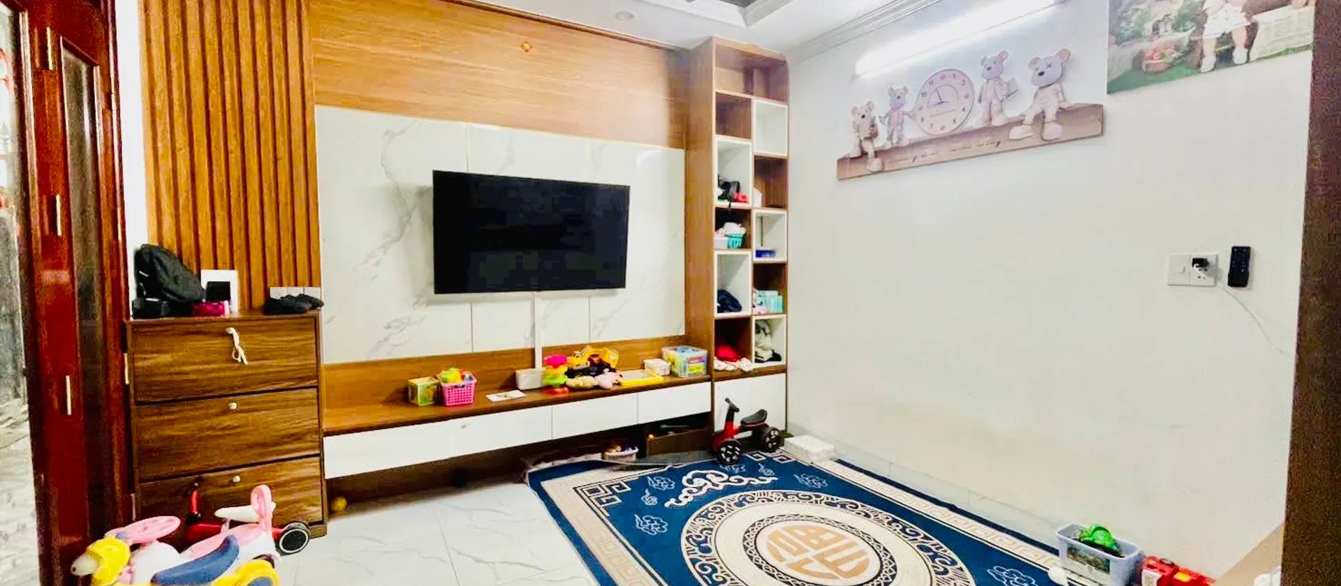 Nhà 5 tầng xinh xắn, gần đường ô tô, sổ đỏ chính chủ, giao dịch nhanh chóng.... Bán nhà riêng tại Định Công, Hà Nội 01