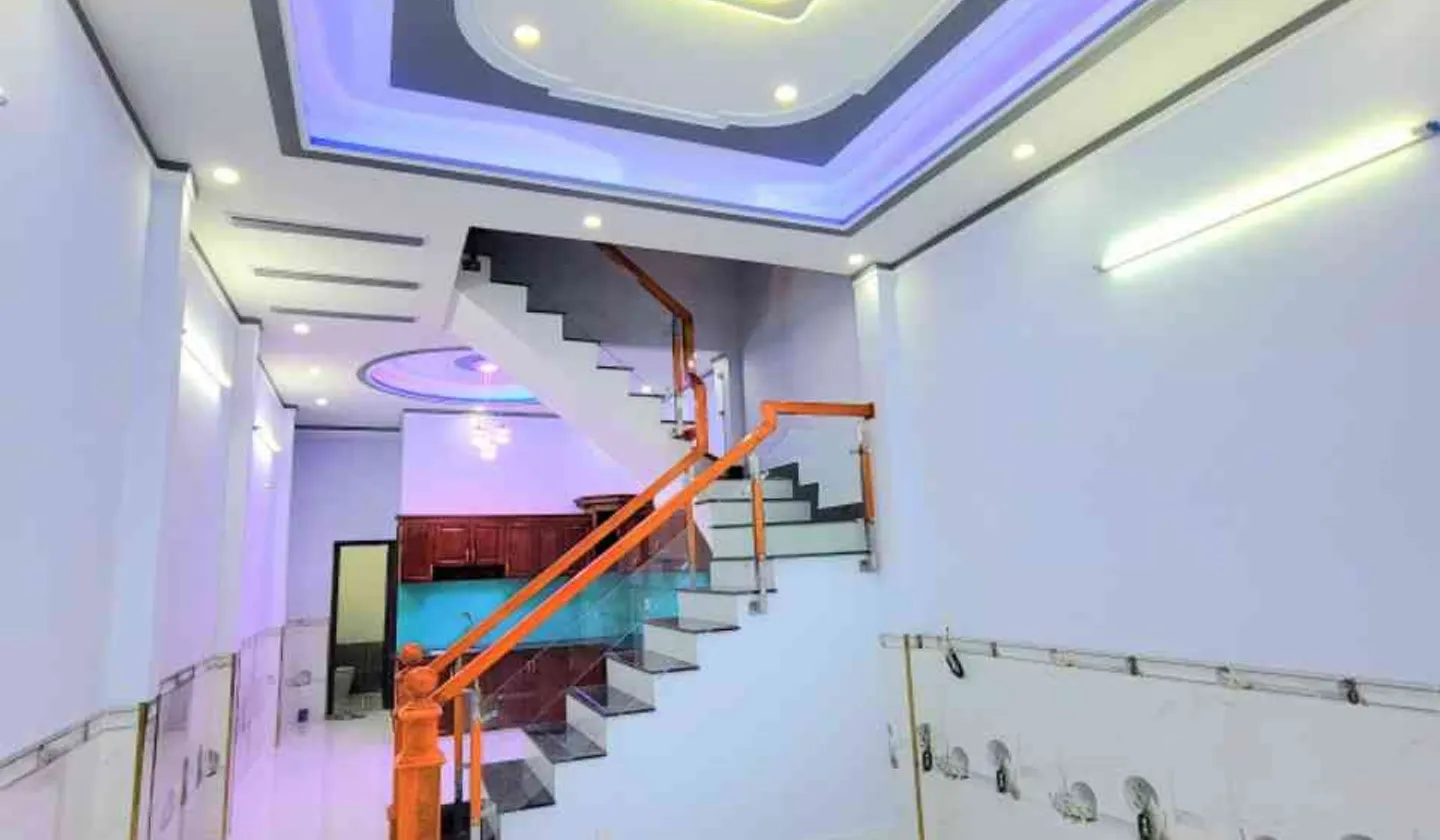 Nhà mặt phố mới, sân ô tô rộng, giá chỉ 4,2 tỷ tại Tân Đông Hiệp... Bán nhà mặt phố tại Tân Đông Hiệp, Hồ Chí Minh 01