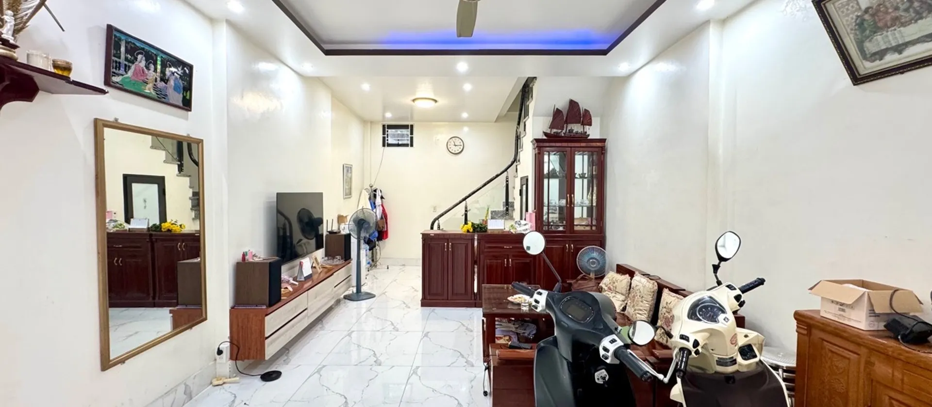 Nhà 4 Tầng Mặt Tiền Rộng Tại Trung Tâm Lê Thánh Tông... Bán nhà riêng tại Ngô Quyền, Hải Phòng 01