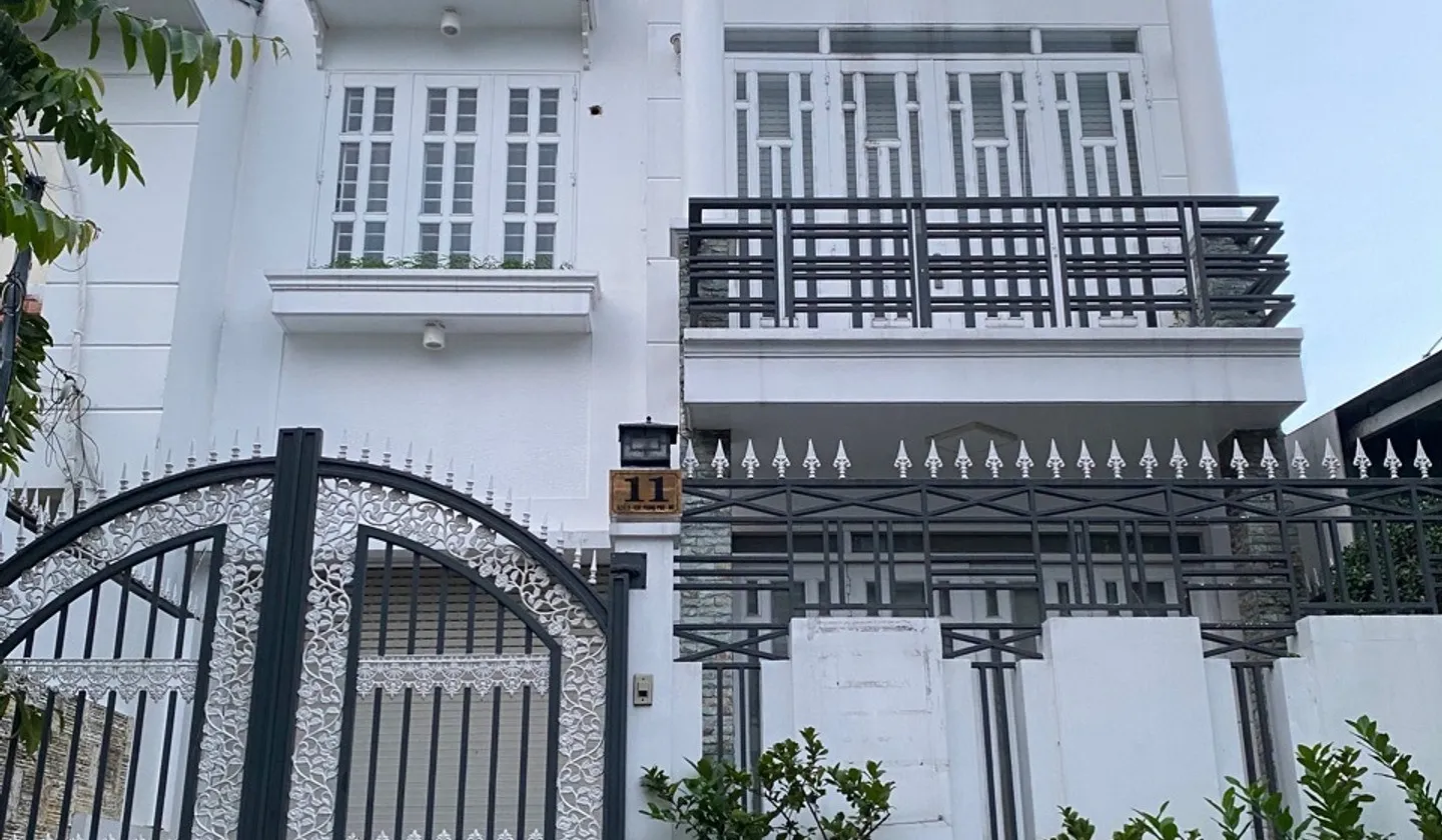 Bán biệt thự liền kề 4 phòng ngủ tại Bình Hưng, TP.HCM... Bán biệt thự, liền kề tại Bình Hưng, Hồ Chí Minh 01