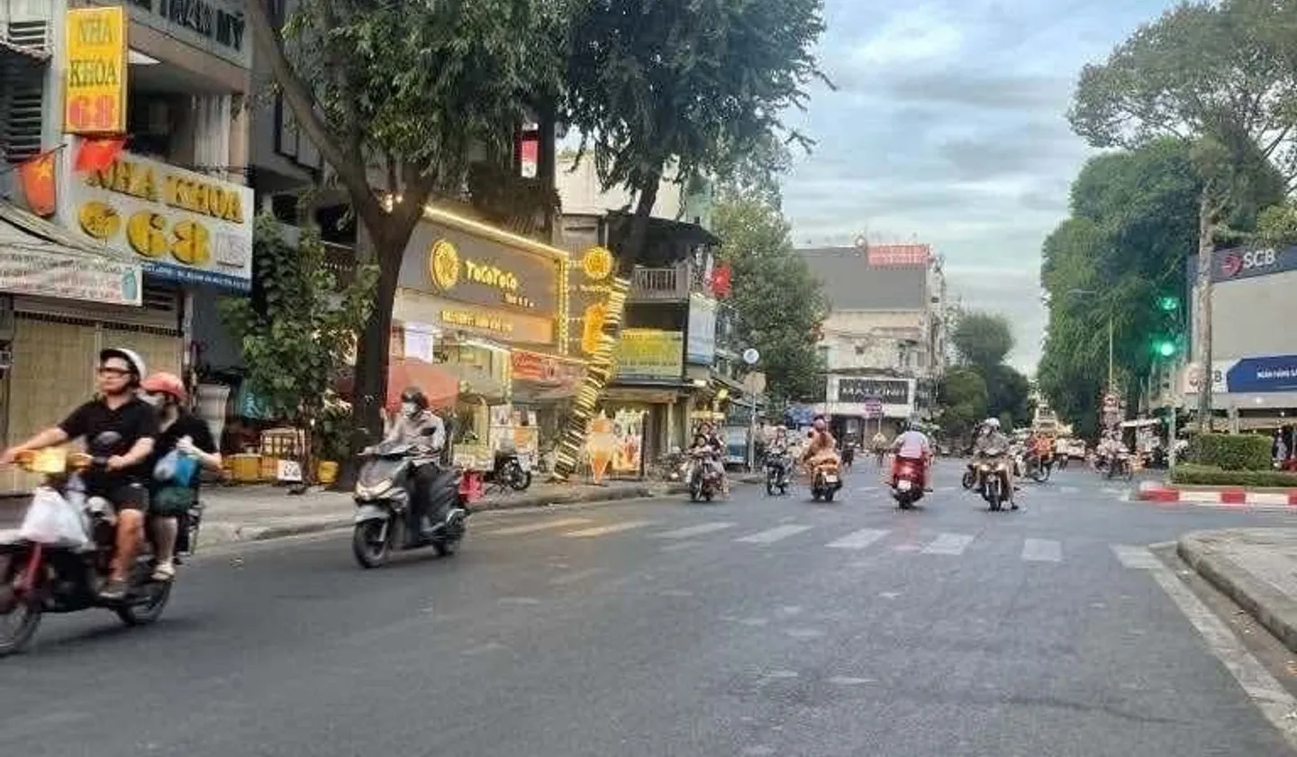 🎉🎉🎉 B.a'n Nh.a MẶT TIỀN KD ngay ngả 4 - 3 THÁNG 2 và Hàn Hải Nguyên - 4 TẦNG BTCT - 2PN - có sẵ... Bán nhà mặt phố tại Minh Phụng, Hồ Chí Minh 01