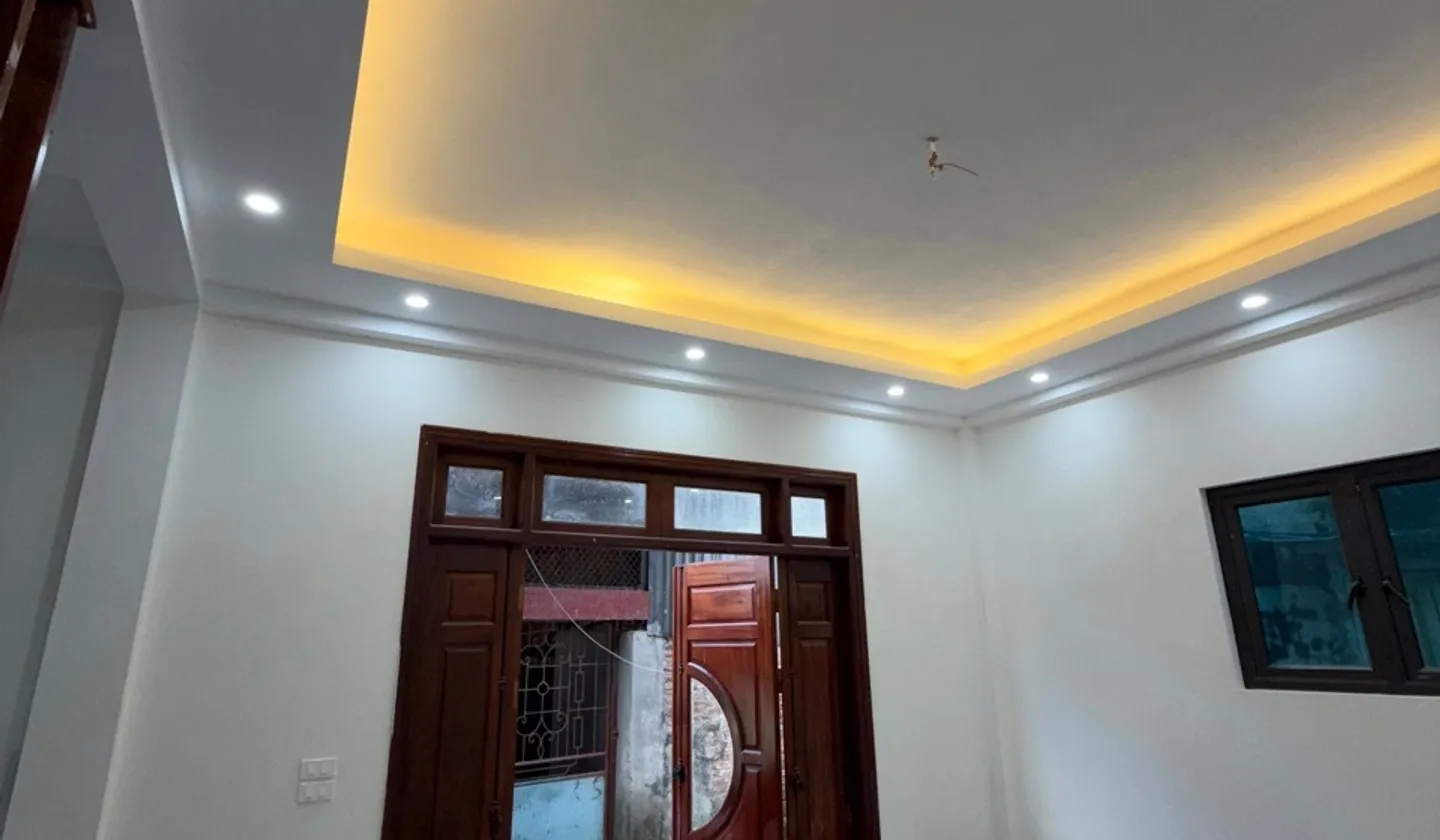 Sát trung tâm từ sơn nhà 3 tầng đường ô tô cách 30m
MT 11m lô góc hai mặt thoáng giá hơn 2TỶ... Bán nhà riêng tại Phù Khê, Bắc Ninh 01