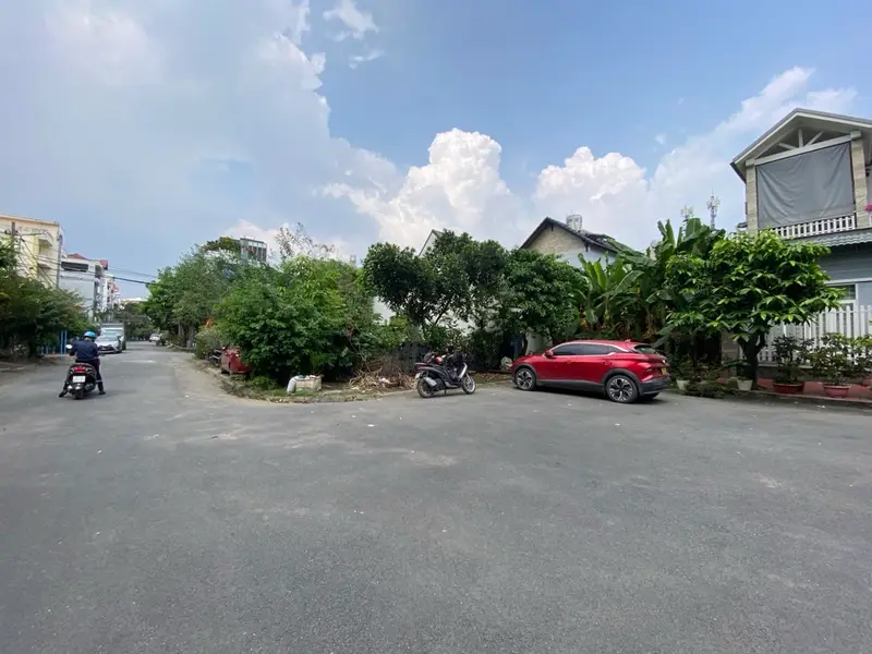 Đất vuông đẹp, khu dân trí cao, đường xe hơi vi vu, 5x20m, gần GO quận 7... Bán đất tại Phú Thuận, Hồ Chí Minh 01