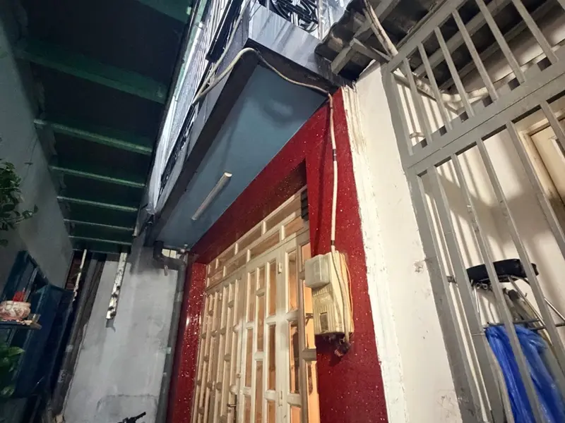 Bán nhà 3 tầng kiên cố tại Phạm Thế Hiển, diện tích sử dụng gần 60m²... Bán nhà riêng tại Chánh Hưng, Hồ Chí Minh 01