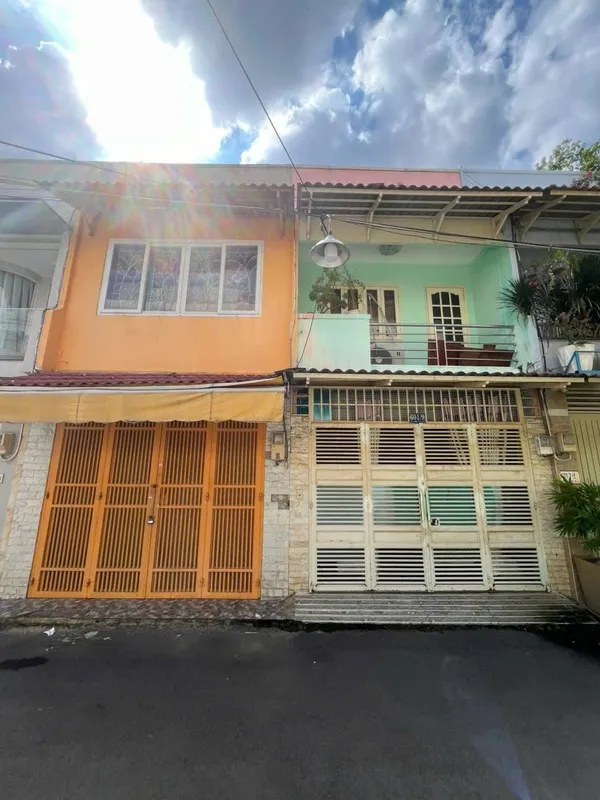 Nhà 2 tầng 3PN hẻm xe hơi Quận 10 giá tốt... Bán nhà riêng tại Hòa Hưng, Hồ Chí Minh 01