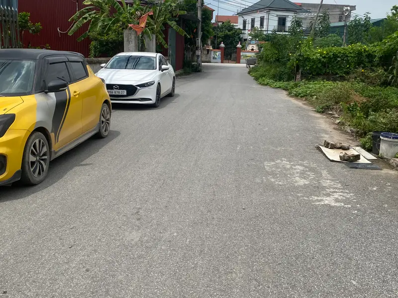 Xuân Lai - Gia Bình - Bắc Ninh 90m2 lô đất 2mặt tiền sáng loáng giá chỉ 3tyxxx
Lô đất hiếm... Bán đất tại Gia Bình, Bắc Ninh 01
