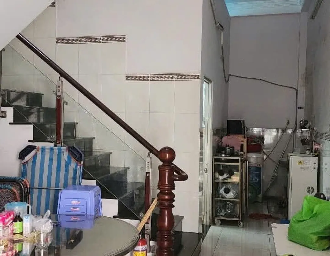 NHÀ MẶT TIỀN KINH DOANH - 3 TẦNG HIẾM - XE HƠI NGỦ TRONG NHÀ
Tầng... Bán nhà mặt phố tại Bảy Hiền, Hồ Chí Minh 01