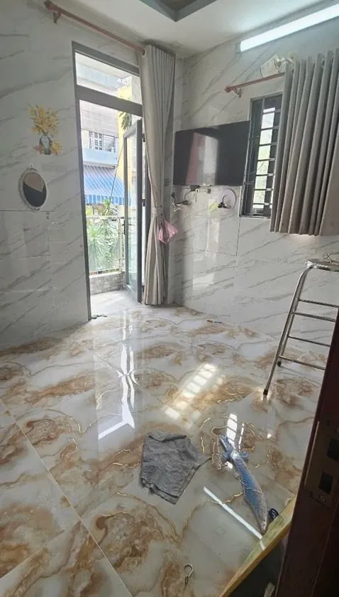 Nhà Phố 5 Tầng Ngay Quận 10 - Tiện Nghi Đầy Đủ... Bán nhà riêng tại Diên Hồng, Hồ Chí Minh 01