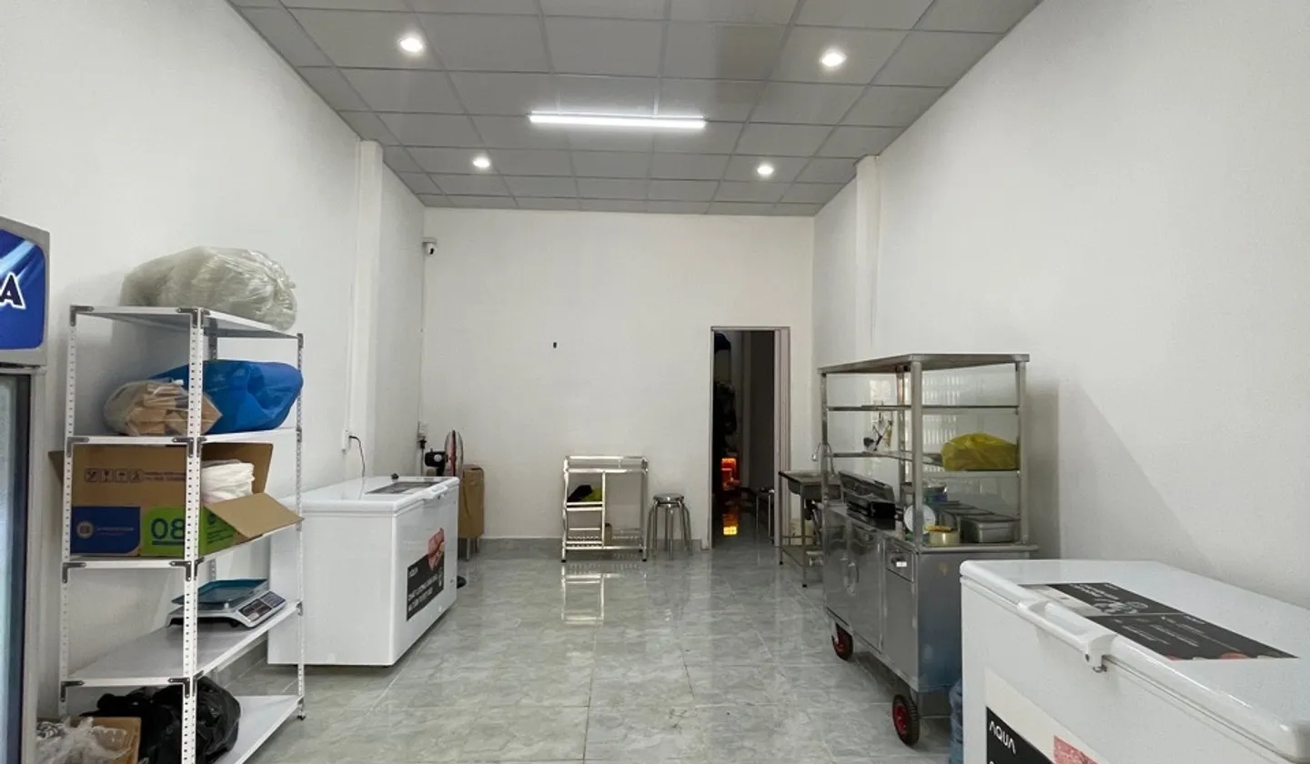 Bán nhà cấp 4 67,7m2 hướng Nam tại Bình Tân giá 5,8 tỷ... Bán nhà riêng tại An Lạc, Hồ Chí Minh 01