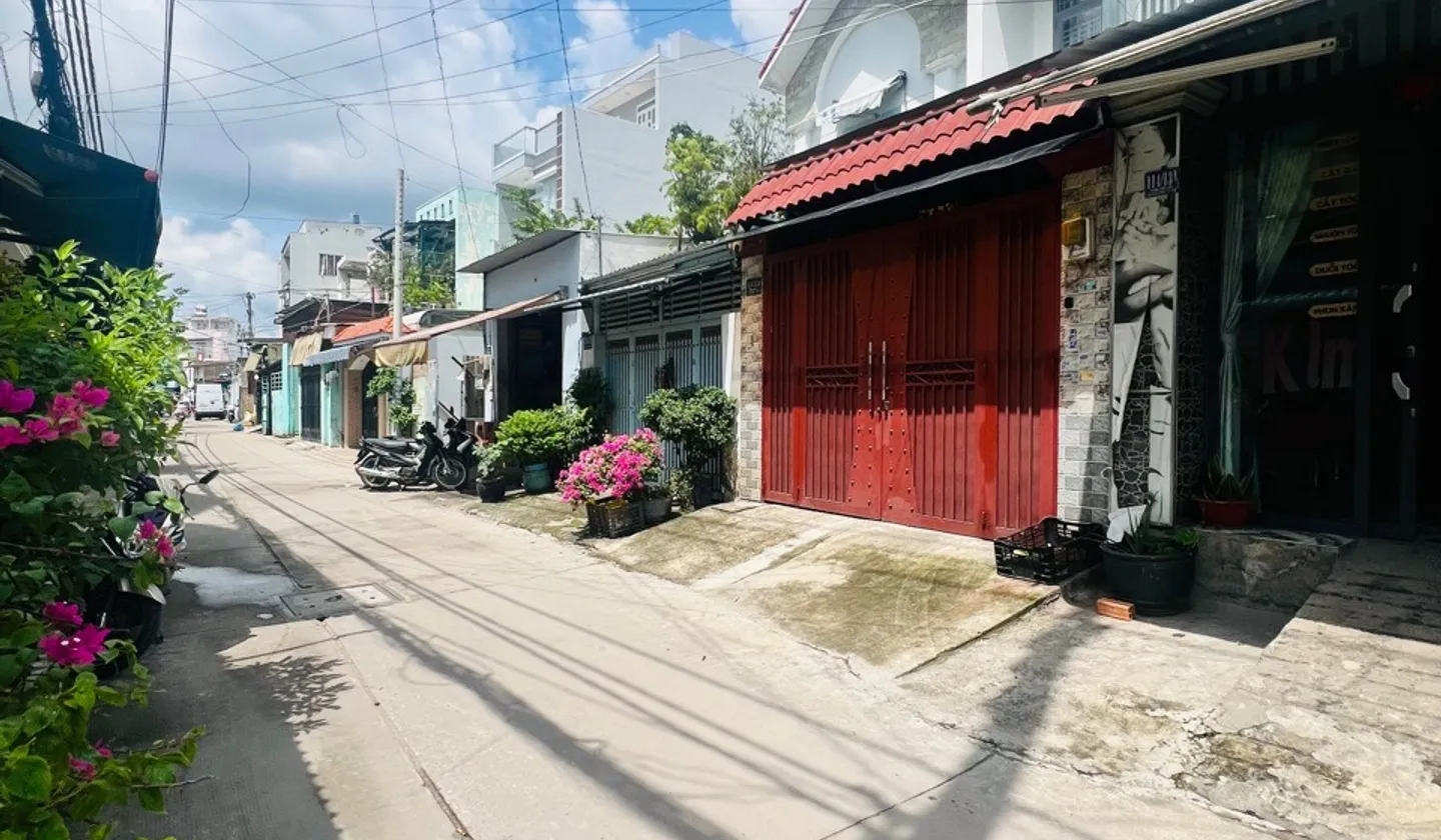 Bán nhà riêng 3 tầng tại Bình Trị Đông, Bình Tân, diện tích 100m2, mặt tiền 5m... Bán nhà riêng tại Bình Trị Đông, Hồ Chí Minh 01