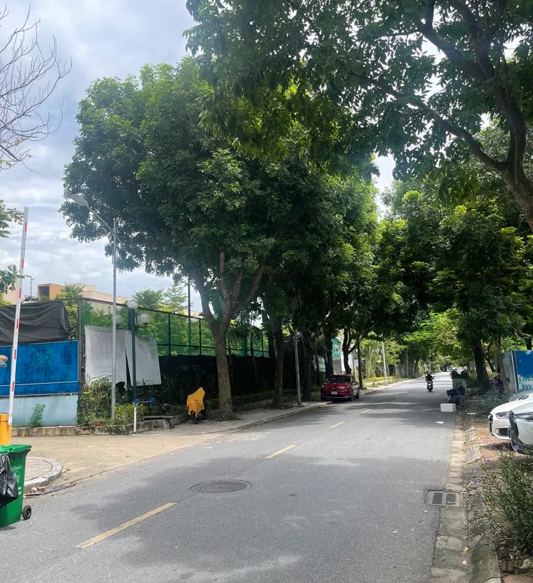 Bán căn hộ chân đế tầng 1 khu đô thị Việt Hưng Green Park, Long Biên, 205m2, kinh doanh đa năng... Bán partner tại Phú Nhuận, Hồ Chí Minh 01