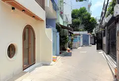 HẺM NHỰA XE HƠI TRÁNH NGUYỄN KIỆM P.9 PHÚ NHUẬN - 2 TẦNG LẦU - 2 MẶT TIỀN TRƯỚC SAU... Bán nhà riêng tại Đức Nhuận, Hồ Chí Minh 05
