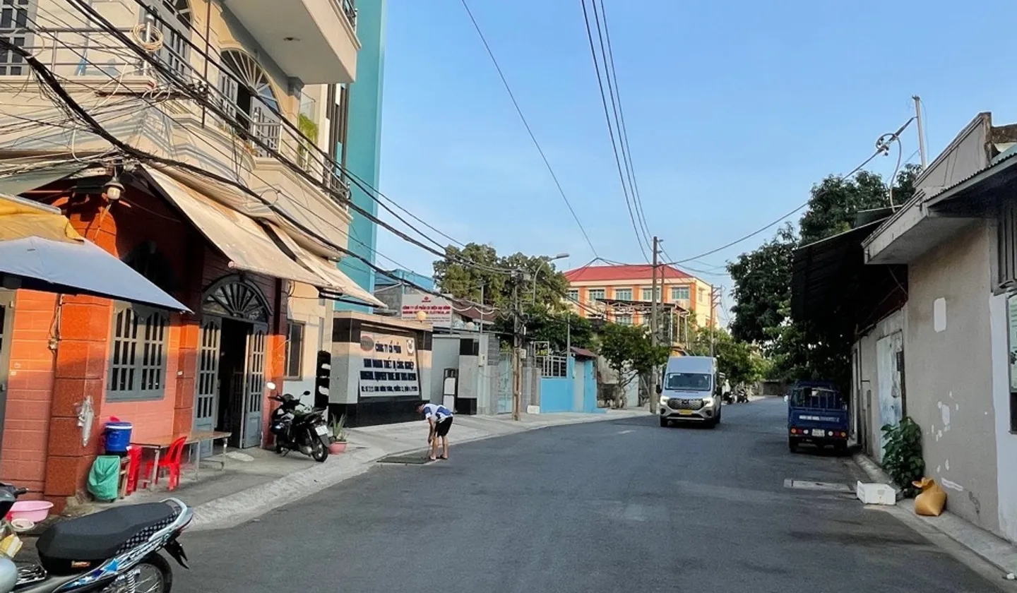 Bán nhà riêng 2 tầng diện tích 30m² hướng Tây Nam tại quận 6... Bán nhà riêng tại Phú Lâm, Hồ Chí Minh 01
