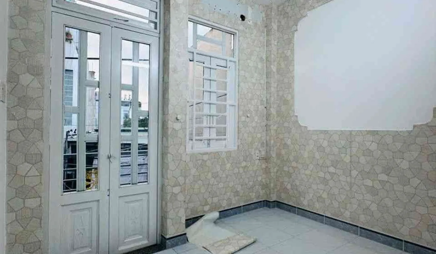 Bán nhà 3 tầng có 4PN tại phường Tân Thới Hiệp giá 2.4 tỷ... Bán nhà riêng tại Tân Thới Hiệp, Hồ Chí Minh 01
